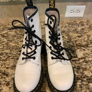 Dr Martens Air Wair Size 6